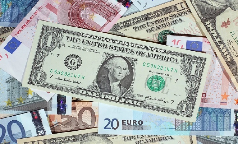 euro and dollar