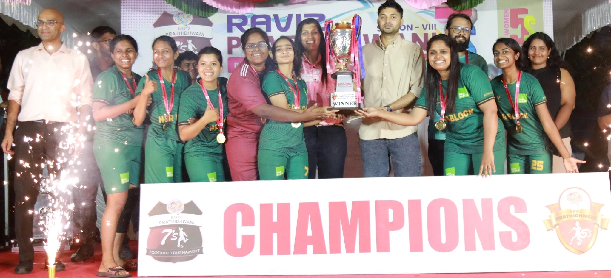 H&R Block Men and Women Champions at Ravis Prathidhwani Sevens S8